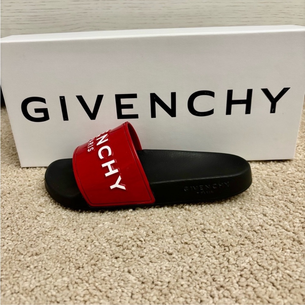 Givenchy red women’s glossy logo rubber pool slide sandals - Picture 10 of 15